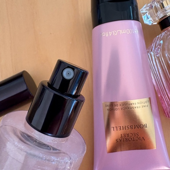 VS Bombshell trio Set shimmer body mist, fine lotion - Picture 6 of 14